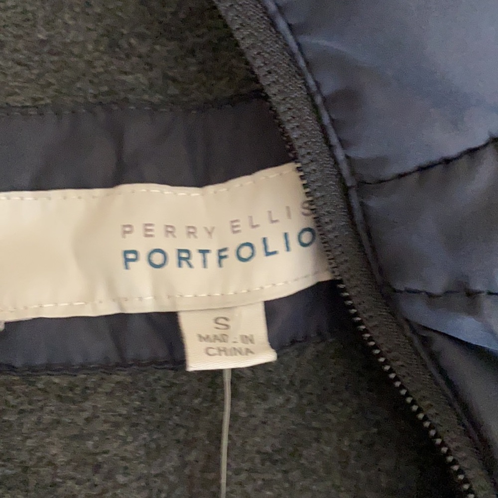 New Puffer vest Perry Ellis Men’s small NWT - Picture 5 of 5